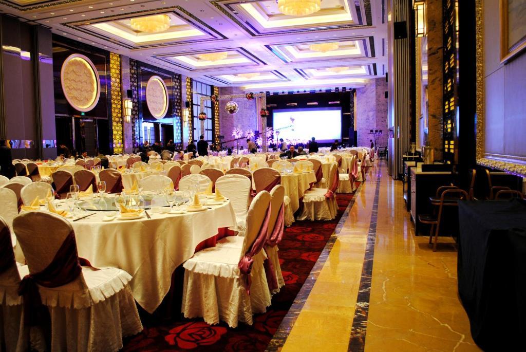 Datong Weidu International Hotel Exteriör bild